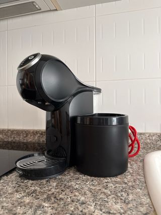 Cafetera Dolce Gusto Negra