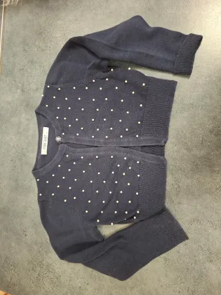 Cardigan scaldacuore blu con perline