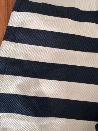 Pantalón corto rayas azul y blanco