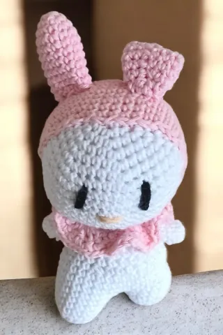 Peluche My Melody con gorro rosa