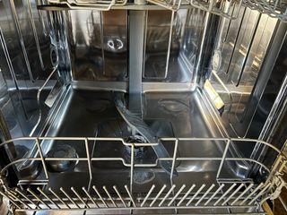 Lavavajillas Samsung averiado.