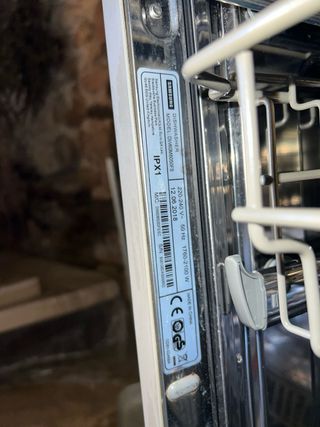 Lavavajillas Samsung averiado.