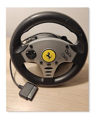 Volante Ferrari y Juego PS2 Resident Evil 4