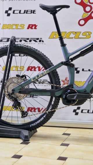 CUBE STEREO HYBRID ONE44 HPC RACE