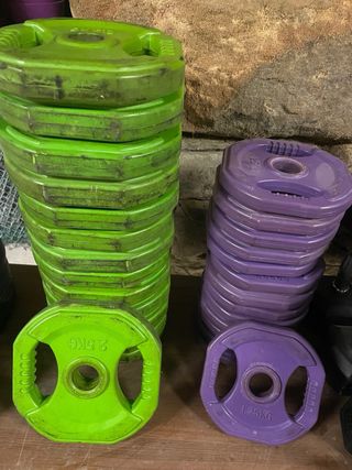 Pesas y discos para gimnasio