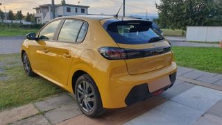 Peugeot 208 PureTech 75 S&S Allure Pack