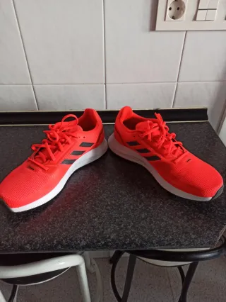 Adidas Zapatillas Deportivas Rojas y Negras