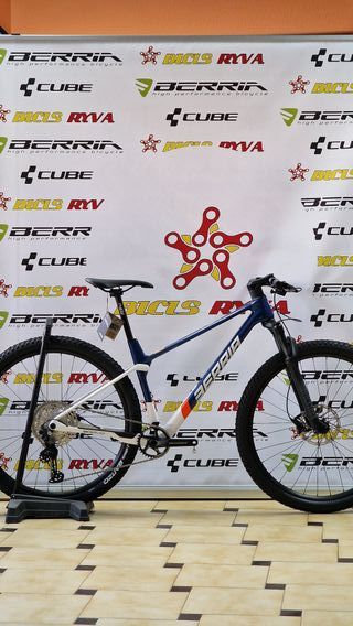 Bicicleta Berria BRAVO ELITE Deore Azul