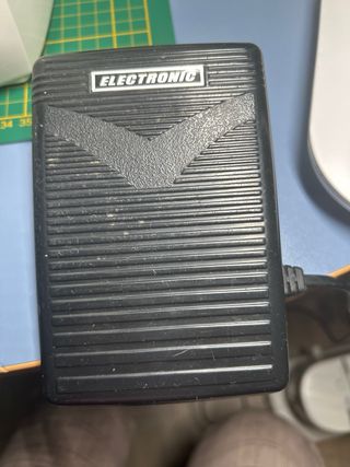 Máquina de coser Klindo 33 puntadas