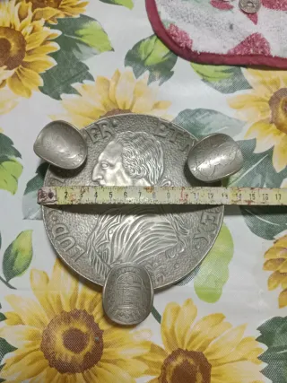 Cenicero Medalla Conmemorativa y Monedas