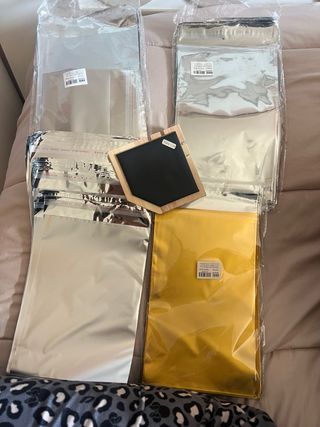 Expositor colgante y Bolsas Metálicas Oro/Plata