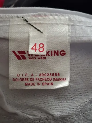 Pantalón gris + otro marrón de regalo