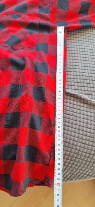 Blusa Wigy cuadros rojo y negro Talla M