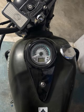 UM Renegade Comando 125cc Custom