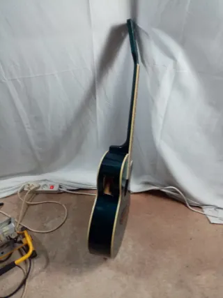 Cuerpo de guitarra acústica