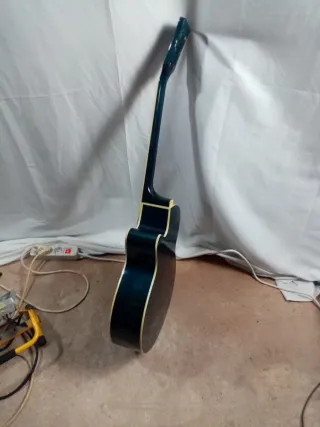 Cuerpo de guitarra acústica