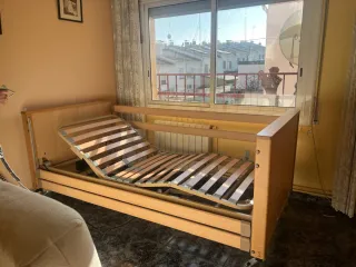 Cama articulada con motor ideal personas mayores