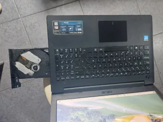 Portátil Asus Negro