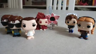 Figuras Kinder Stranger Things Vendo o Cambio