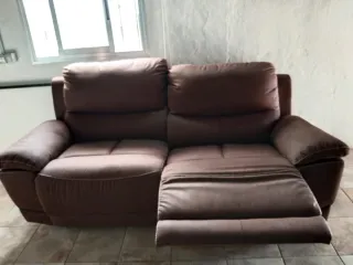 Dos sofás de dos, tres plazas Leggett & Platt piel