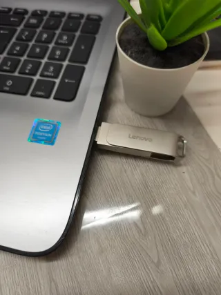 Memoria USB Lenovo 2TB - Pendrive Metálico USB 3.2