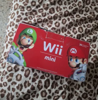 Caja vacía Nintendo Wii Mini