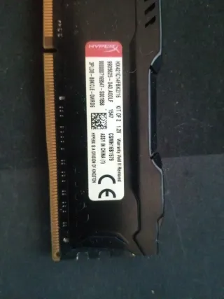 2x HyperX Fury DDR4 RAM 8gb por módulo a 2133MHz