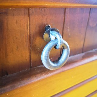 TAVOLO AUXILIAR TV CON RUOTE IN LEGNO MASSELLO R3760073047877