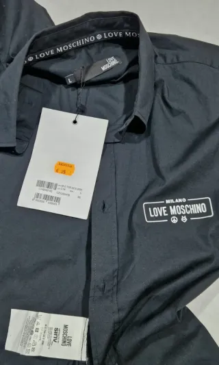 Camisa Love Moschino Milano Manga Larga Negra.