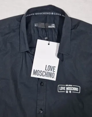 Camisa Love Moschino Milano Manga Larga Negra.