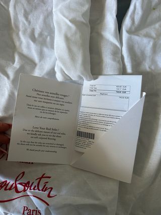 Fundas Christian Louboutin y cordones nuevo