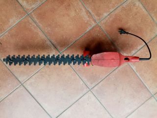 utensili TAGLIASIEPI ELETTRICO (NON FUNZIONANTE)