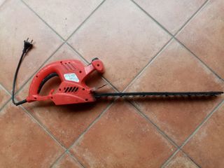 utensili TAGLIASIEPI ELETTRICO (NON FUNZIONANTE)