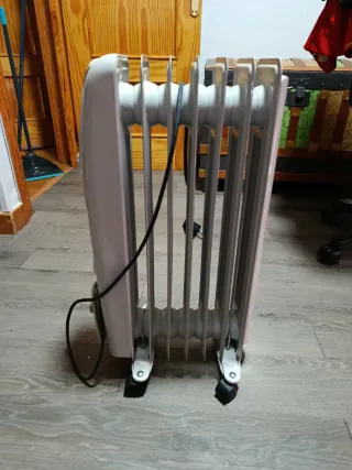 Radiador eléctrico con ruedas
