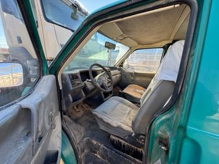 Volkswagen Caravelle 2001