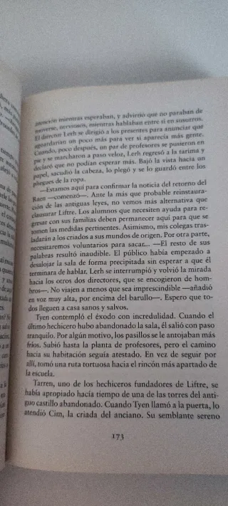 La Ley del Milenio 2. El ángel de las tormentas