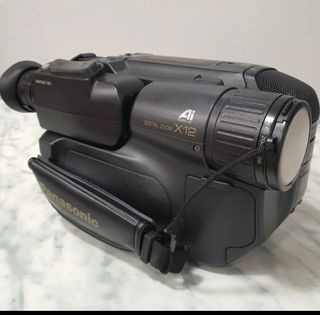 Videocámara Panasonic Digital Hi-Fi Stereo