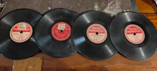 4 Dischi 78 giri 15cm Piccola Meraviglia