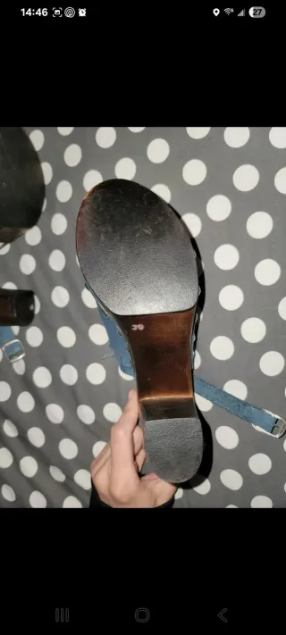 Sandalias de tacón de madera azul