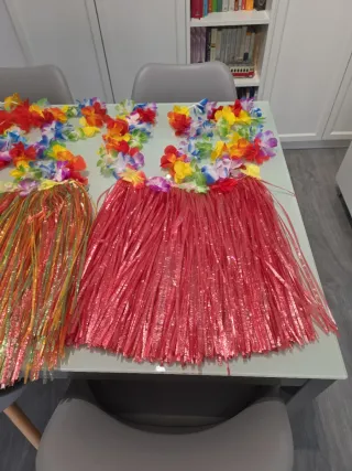 Pack Fiesta Hawaii: Faldas, Collares y Diademas