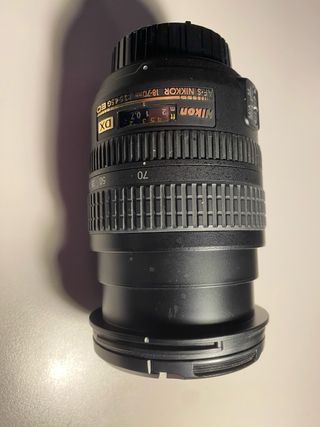 Objetivo Nikon 18-70mm DX