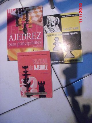 3 LIBROS DE AJEDREZ VARIADOS X 3€ TODOS