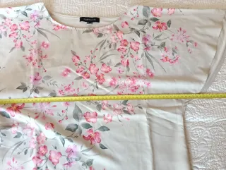 Blusa flores Cortefiel Talla M sin estrenar