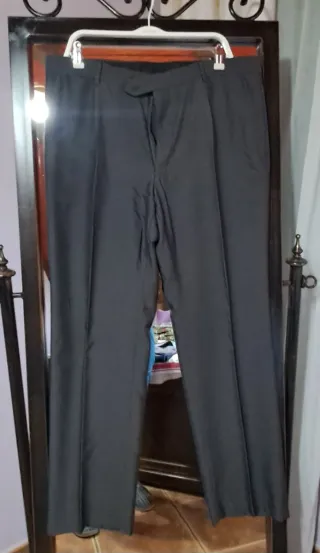 Traje de hombre Cortefiel gris