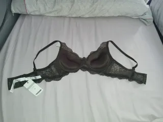 Sujetador encaje verde oliva