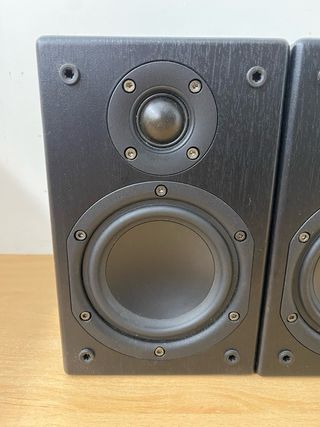 Altavoces Denon SC-M37