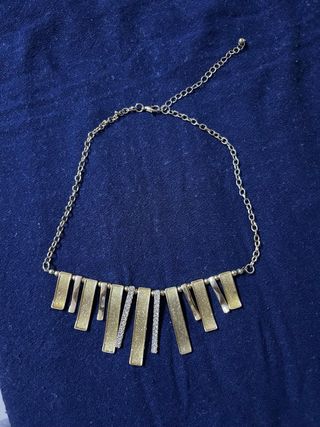 Colar / Gargantilha Dourada com Brilho