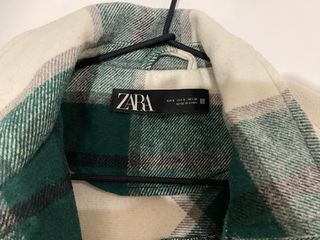 Chaqueta Zara cuadros verde, blanco y negro