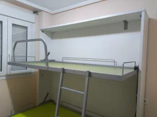 Cama abatible doble verde