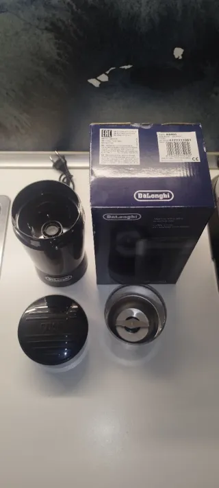 Molinillo Café Delonghi KG200.